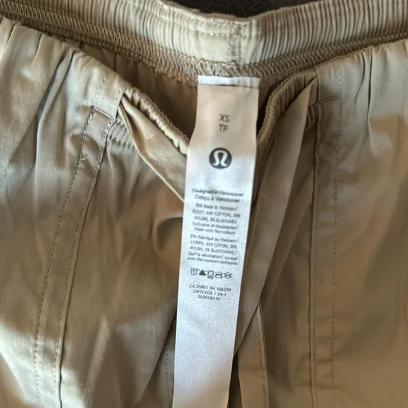 Cotton-Blend Poplin High-Rise Short 4”